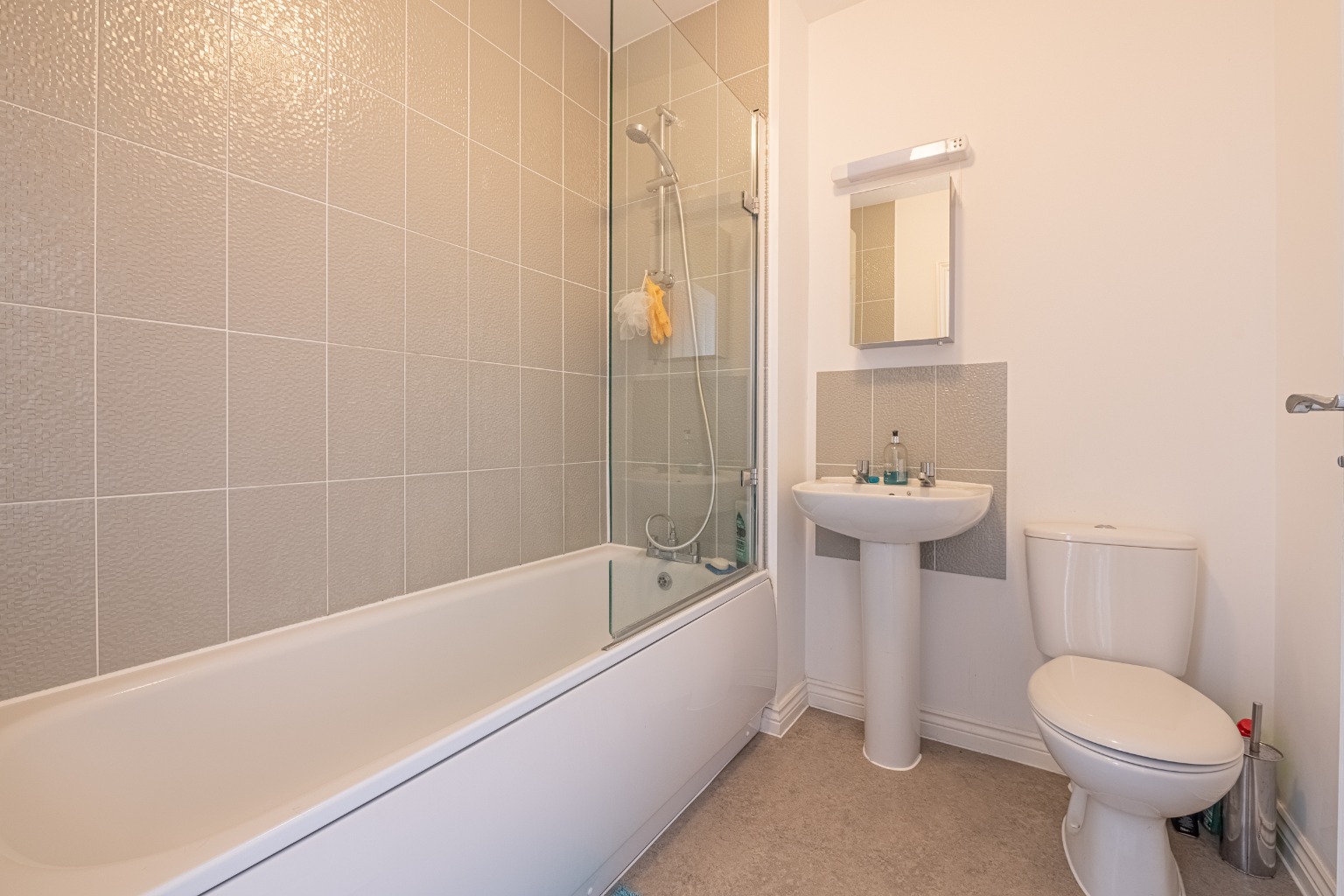 Spacious two double bedroom home in Upper Cambourne Property image 9