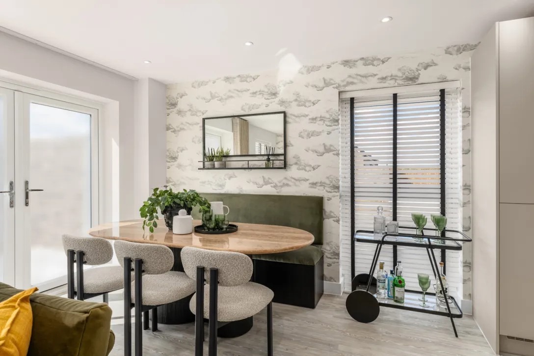 Brand New 4-Bed Town House in Cambourne with Roof Terrace Property image 3