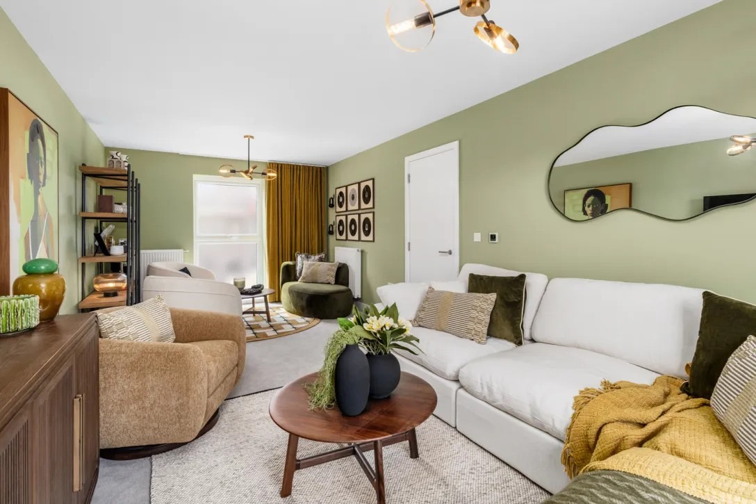 Brand New 4-Bed Town House in Cambourne with Roof Terrace Property image 6