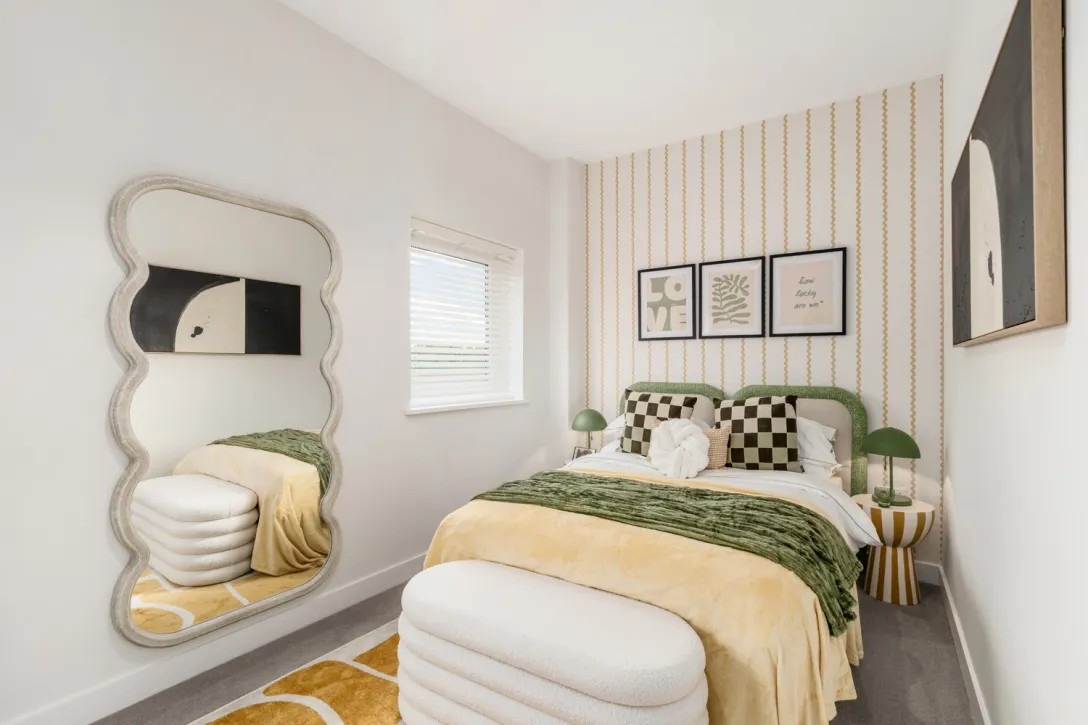 Brand New 4-Bed Town House in Cambourne with Roof Terrace Property image 7