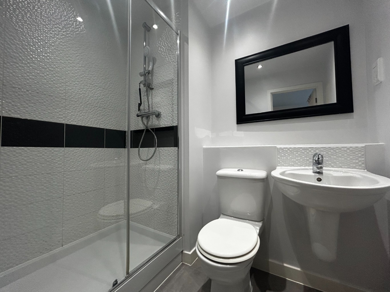2 BEDROOM APARTMENT IN RED ADMIRAL COURT, LITTLE PAXTON Property image 7