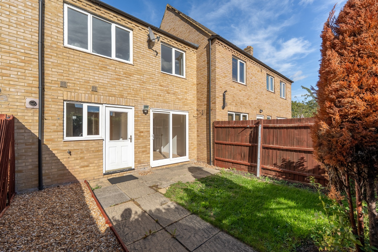 NO FORWARD CHAIN THREE BEDROOM HOME TWO BATHROOMS CLOSE TO SCHOOLS & AMENITIES Property image 14