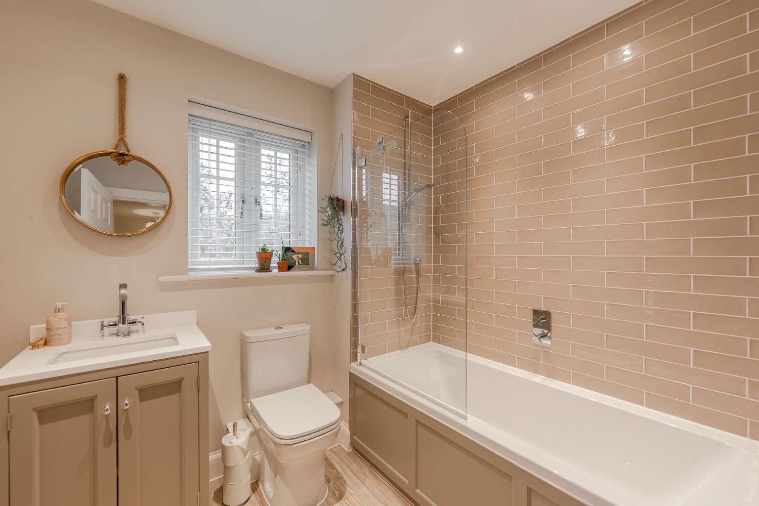 Immaculate 3 Bedroom Link-Detached Home in Sought-After Brampton Park Property image 20