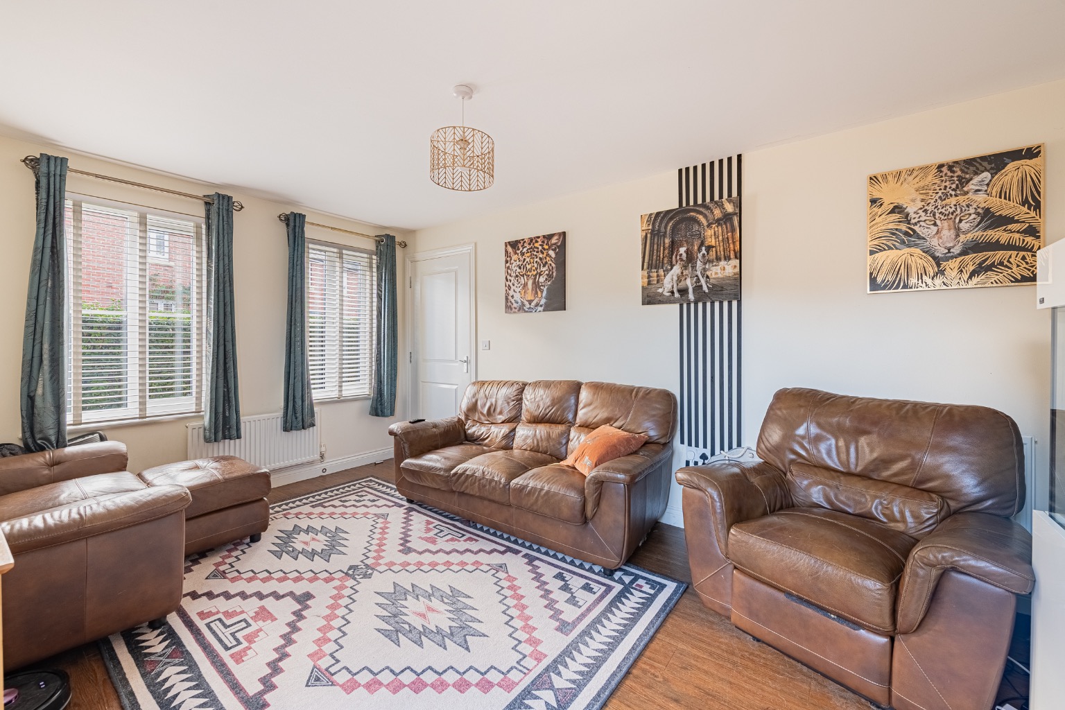 Charming 3-Bed Cambridge Home with Stunning Kitchen & Garden Property image 8