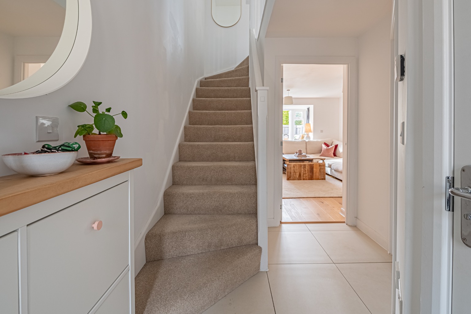 Immaculate 3-Bed Townhouse in Papworth Everard Property image 2