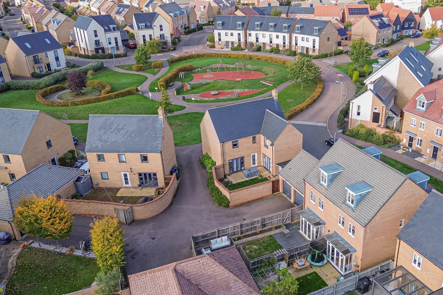 Immaculate 3-Bed Townhouse in Papworth Everard Property image 22