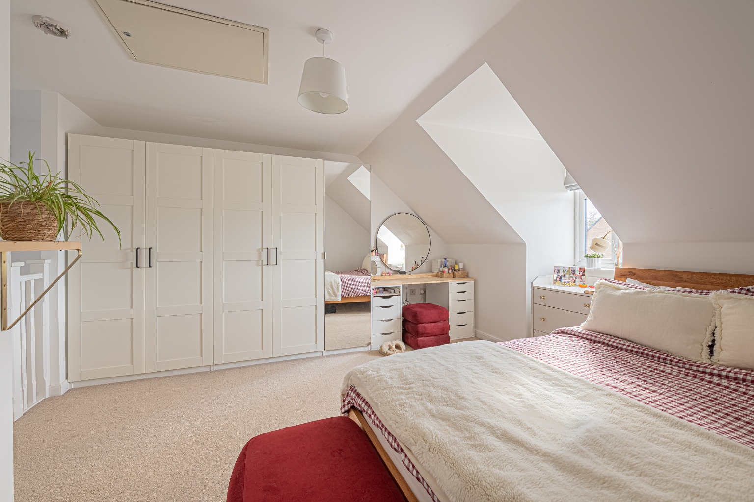 Immaculate 3-Bed Townhouse in Papworth Everard Property image 12