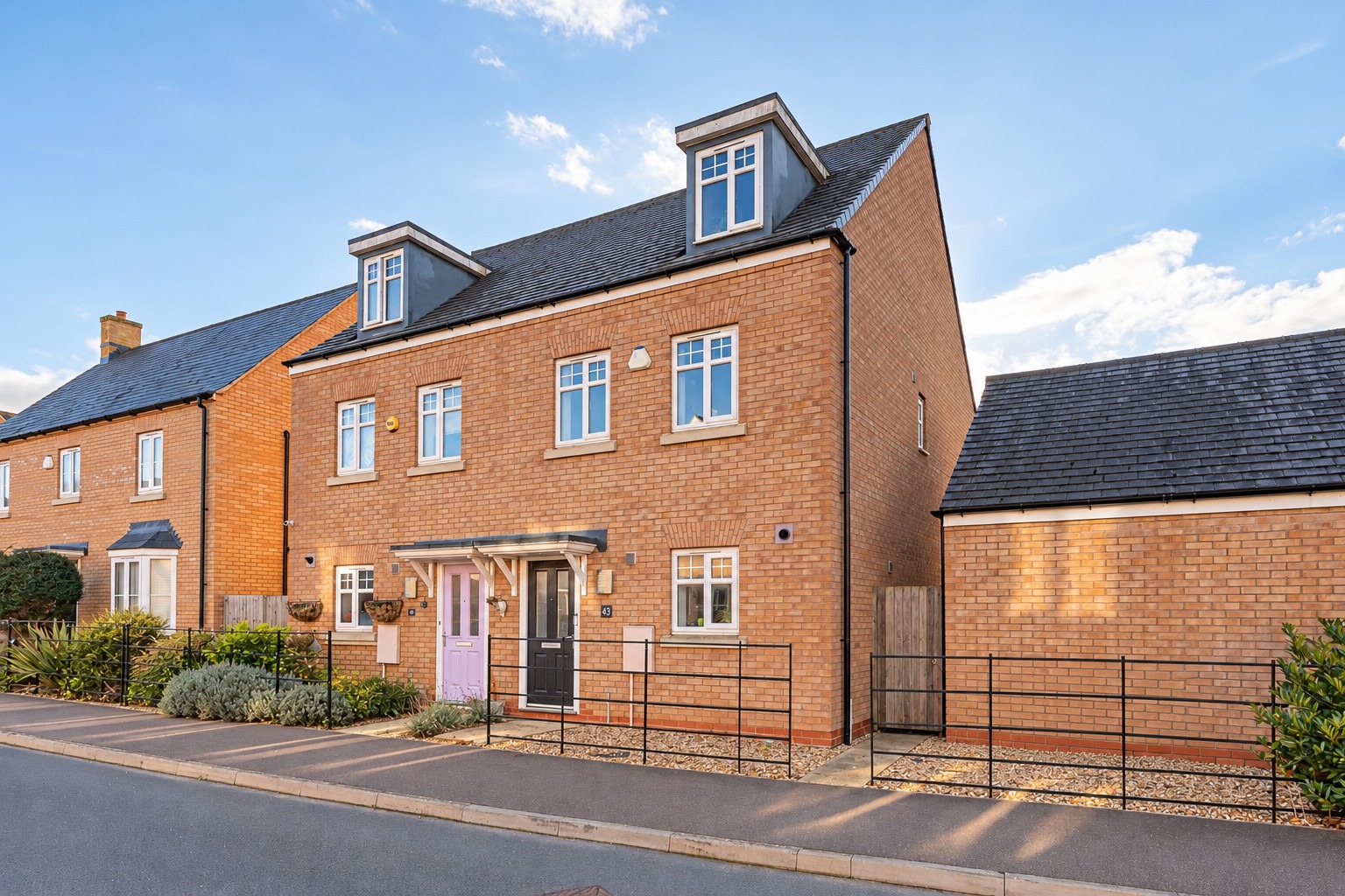 Immaculate 3-Bed Townhouse in Papworth Everard Property image 24
