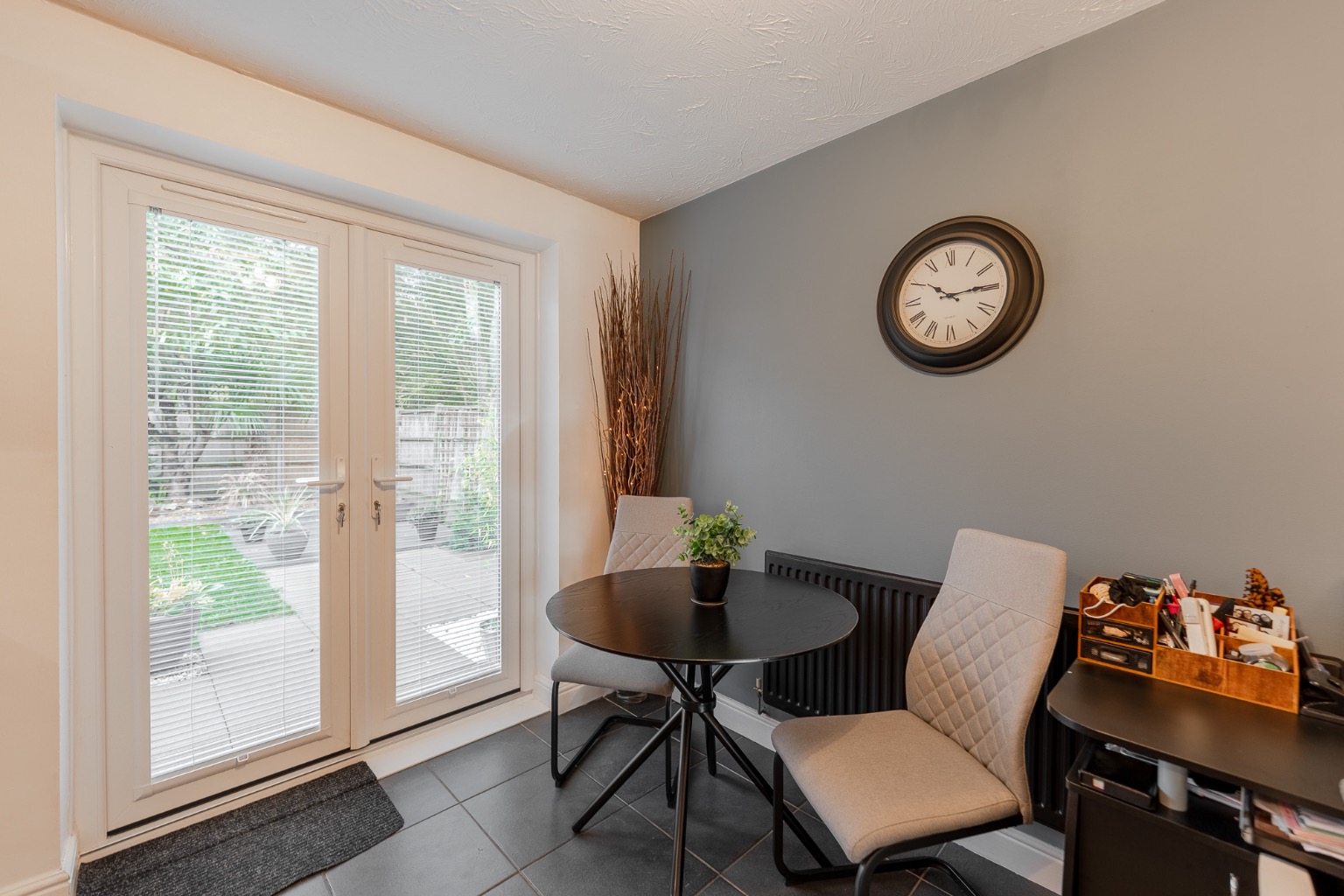 3 Bedroom end of terrace house for sale Property image 9