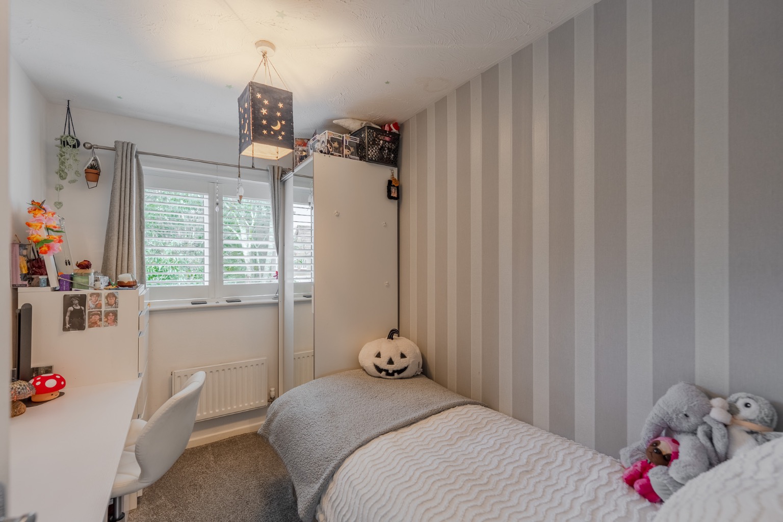 3 Bedroom end of terrace house for sale Property image 13