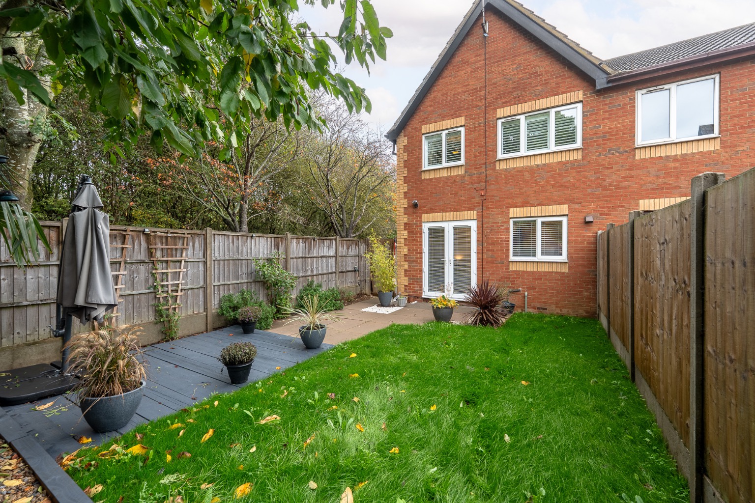 3 Bedroom end of terrace house for sale Property image 4