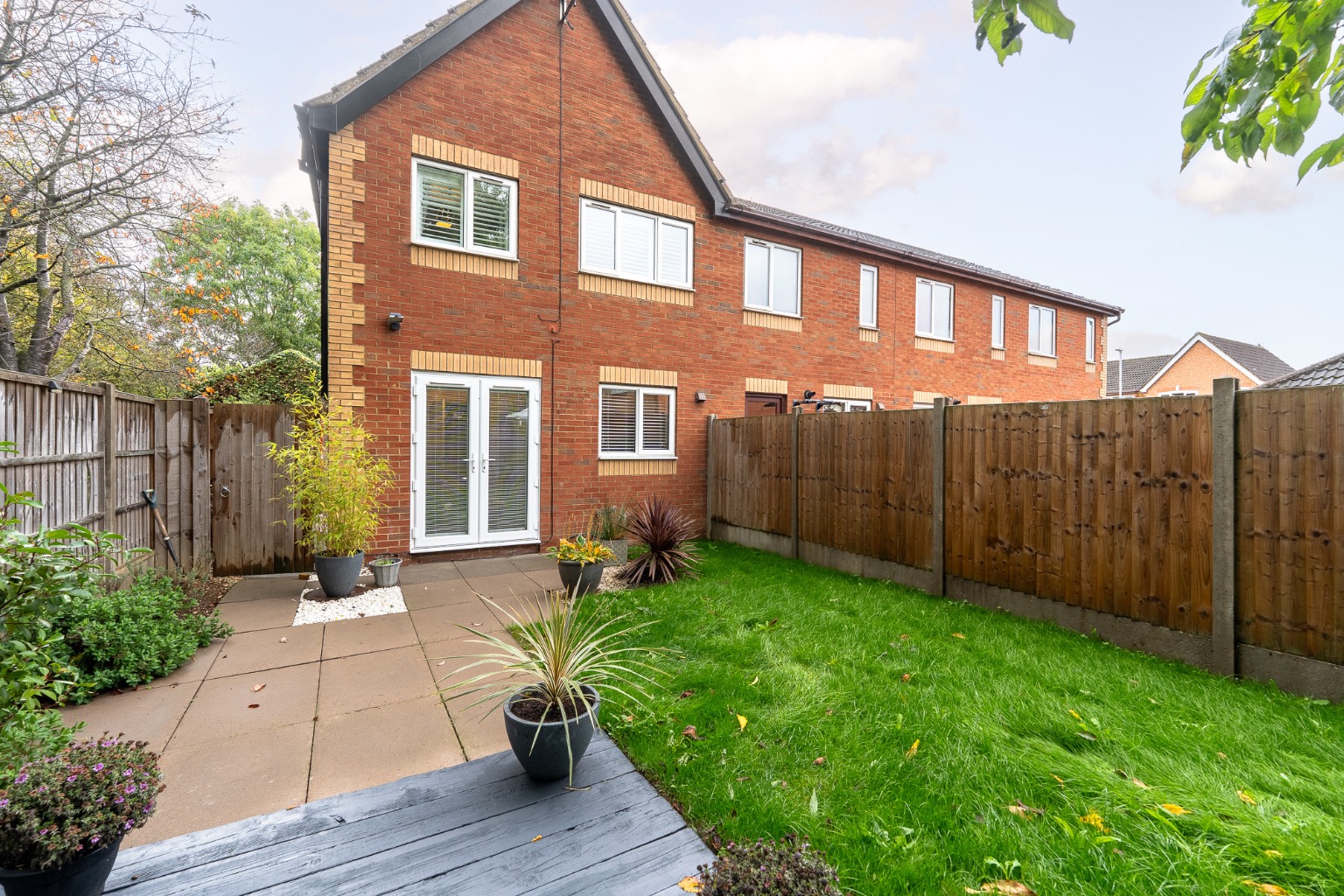 3 Bedroom end of terrace house for sale Property image 16