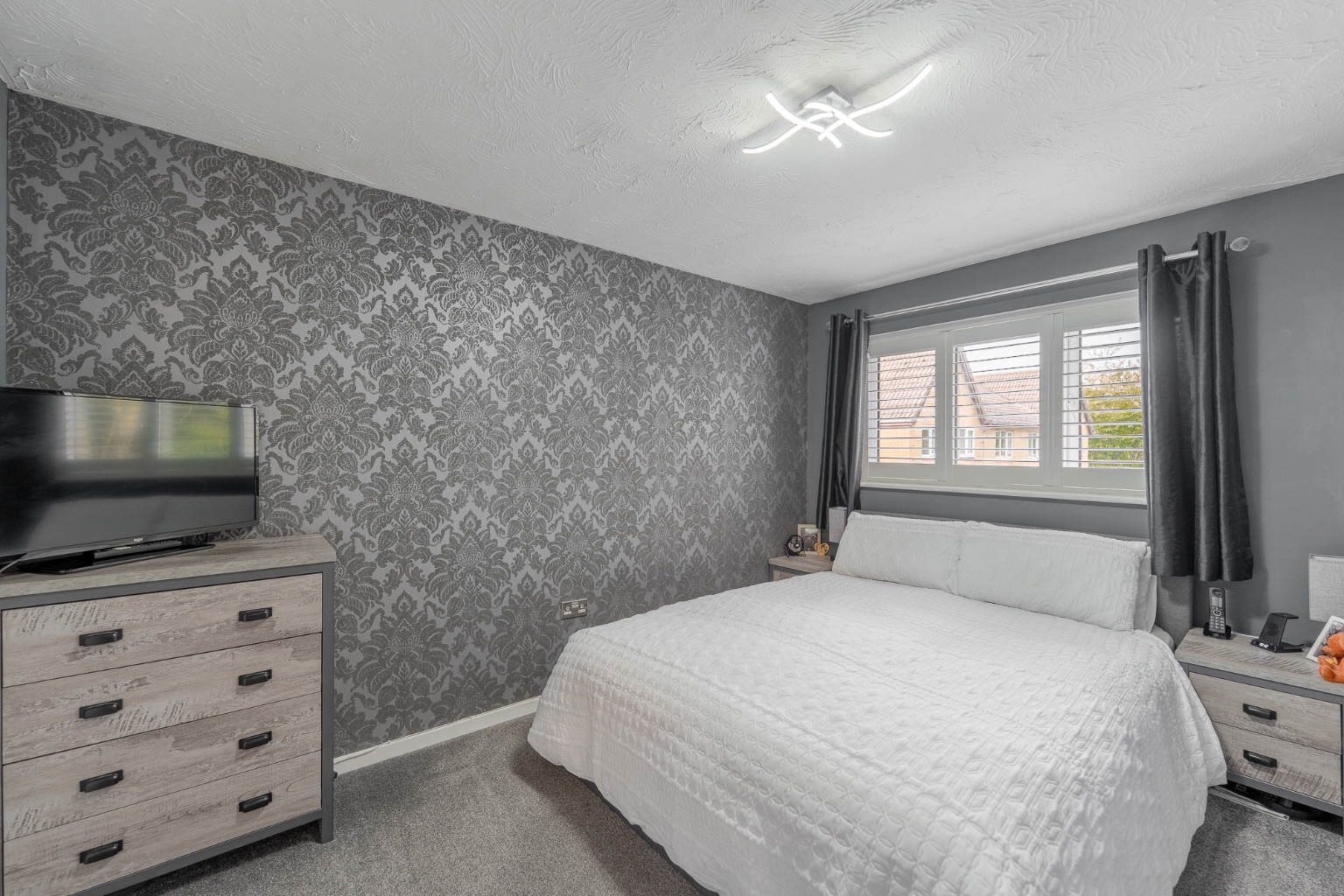 3 Bedroom end of terrace house for sale Property image 11