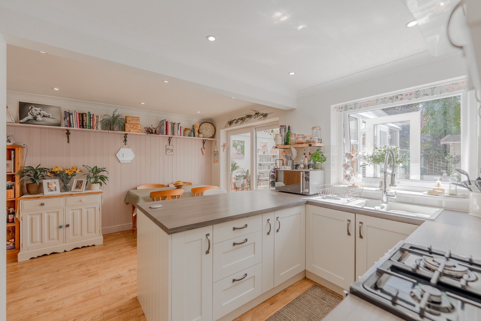 *** Guide Price £325,000 - £350,000 *** Well Presented 3 Bedroom Extended Detached Home in Somersham Property image 5