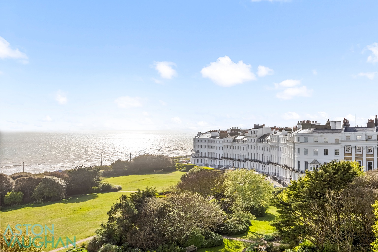 Stunning Split-Level Apartment with Sea Views in Sussex Square
