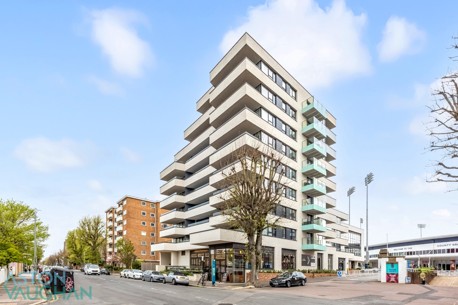 Luxury 2-Bed Apartment with South Facing Terrace in Central Hove