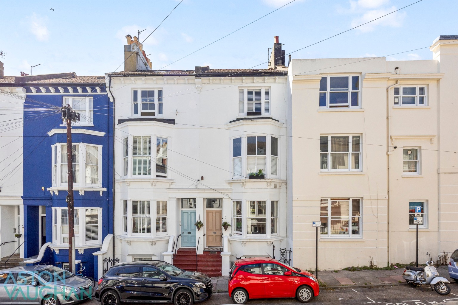 Stunning 2-Bed Kemp Town Apartment with Private Patio, No Chain