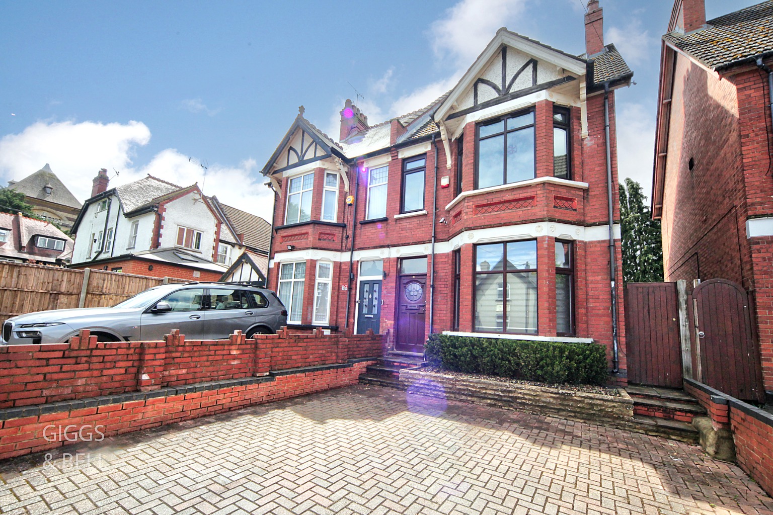 CHARMING VICTORIAN SEMI, MOVE IN READY CONDITION!