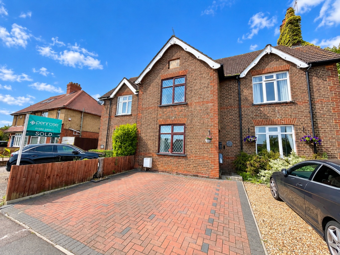Brightman Cottages, Bramingham Road, Luton