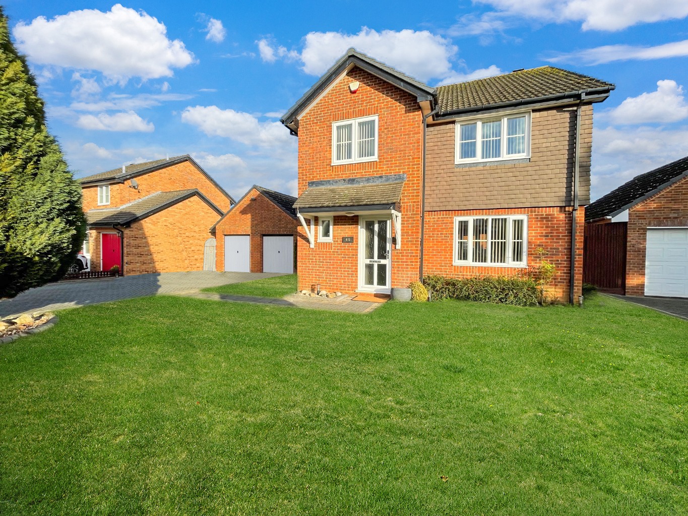 Burford Close, Luton