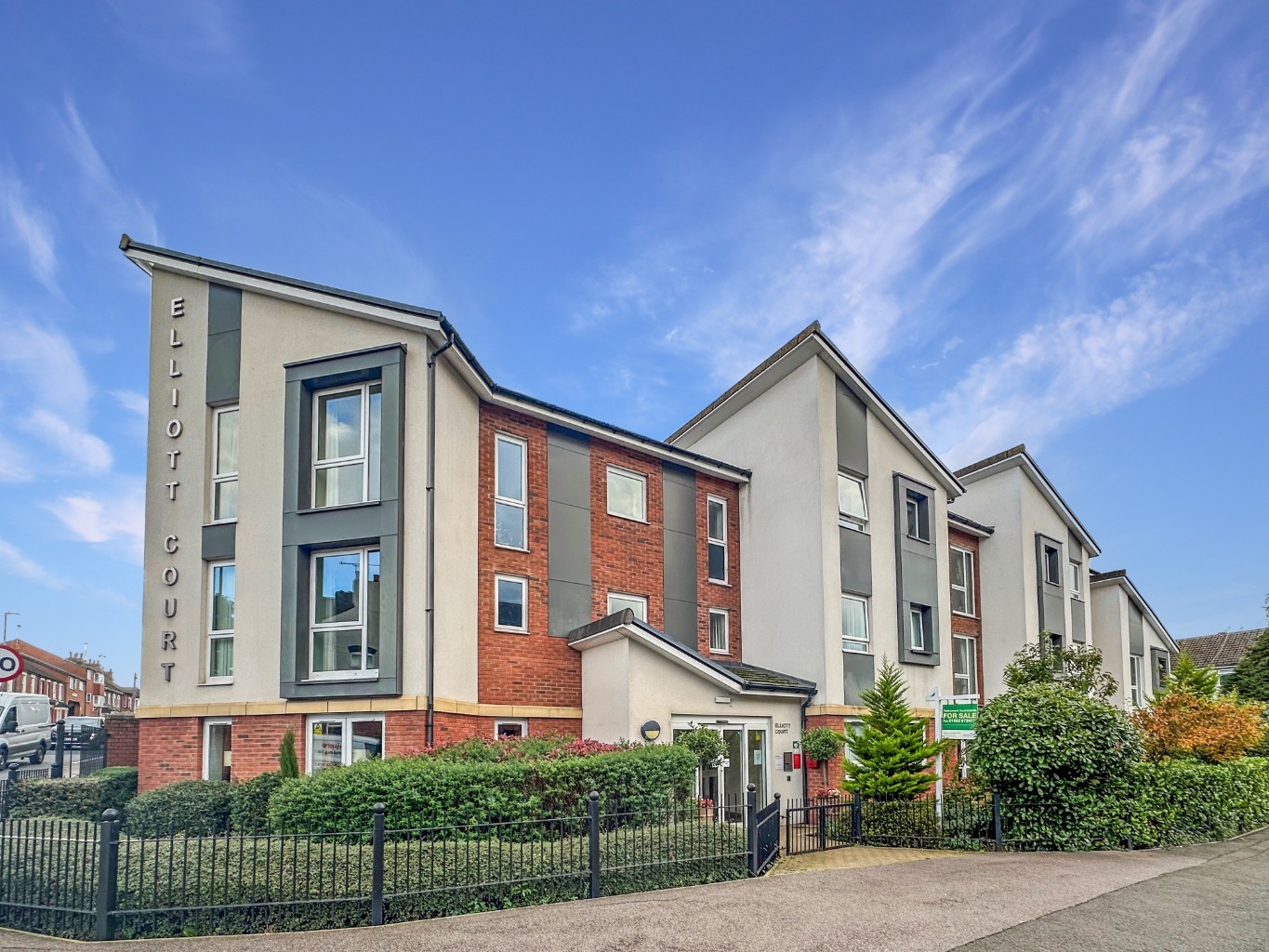 Elliott Court, Dunstable