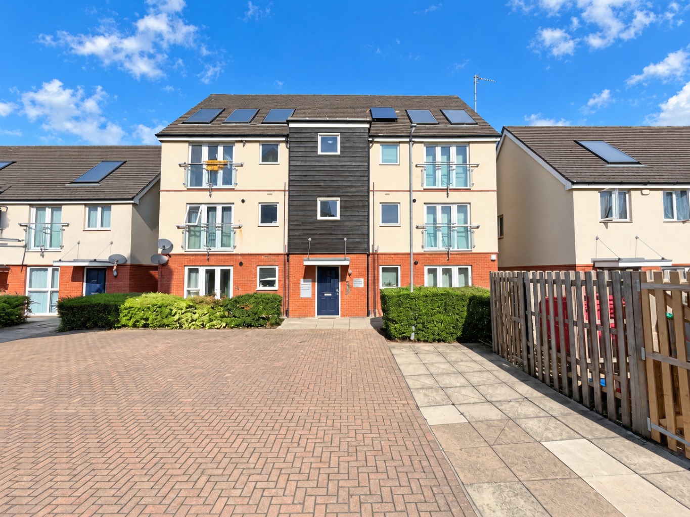 Digby Close, Luton, Bedfordshire, LU4 8FA