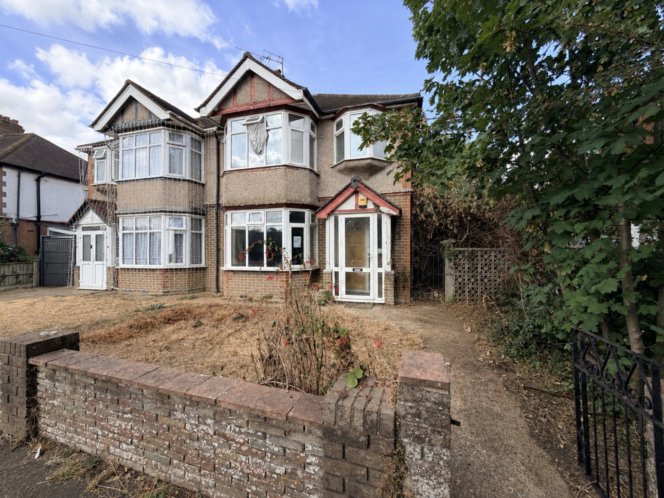 Crawley Green Road, Luton