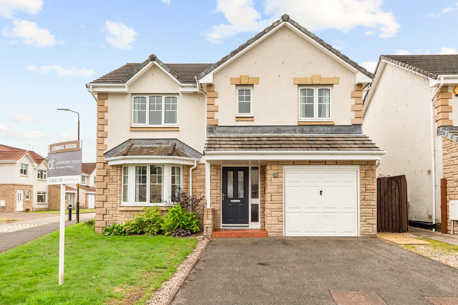 Immaculate and spacious 4-Bedroom Detached Villa, in Bonnybridge, Offers Over £289,995