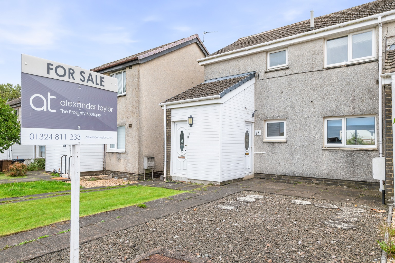 Ground Floor Apartment with Private Garden, Banknock