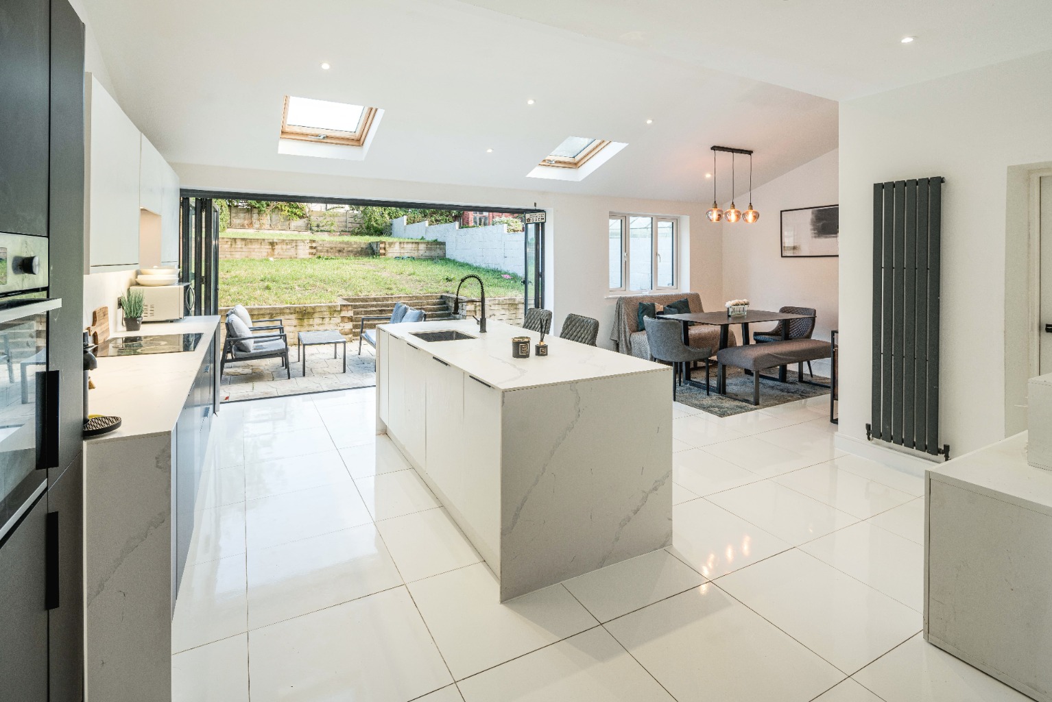 A 4/5 Bed, Extended Semi in Bexleyheath - Nearby to Schools, Shops & Transport Links.