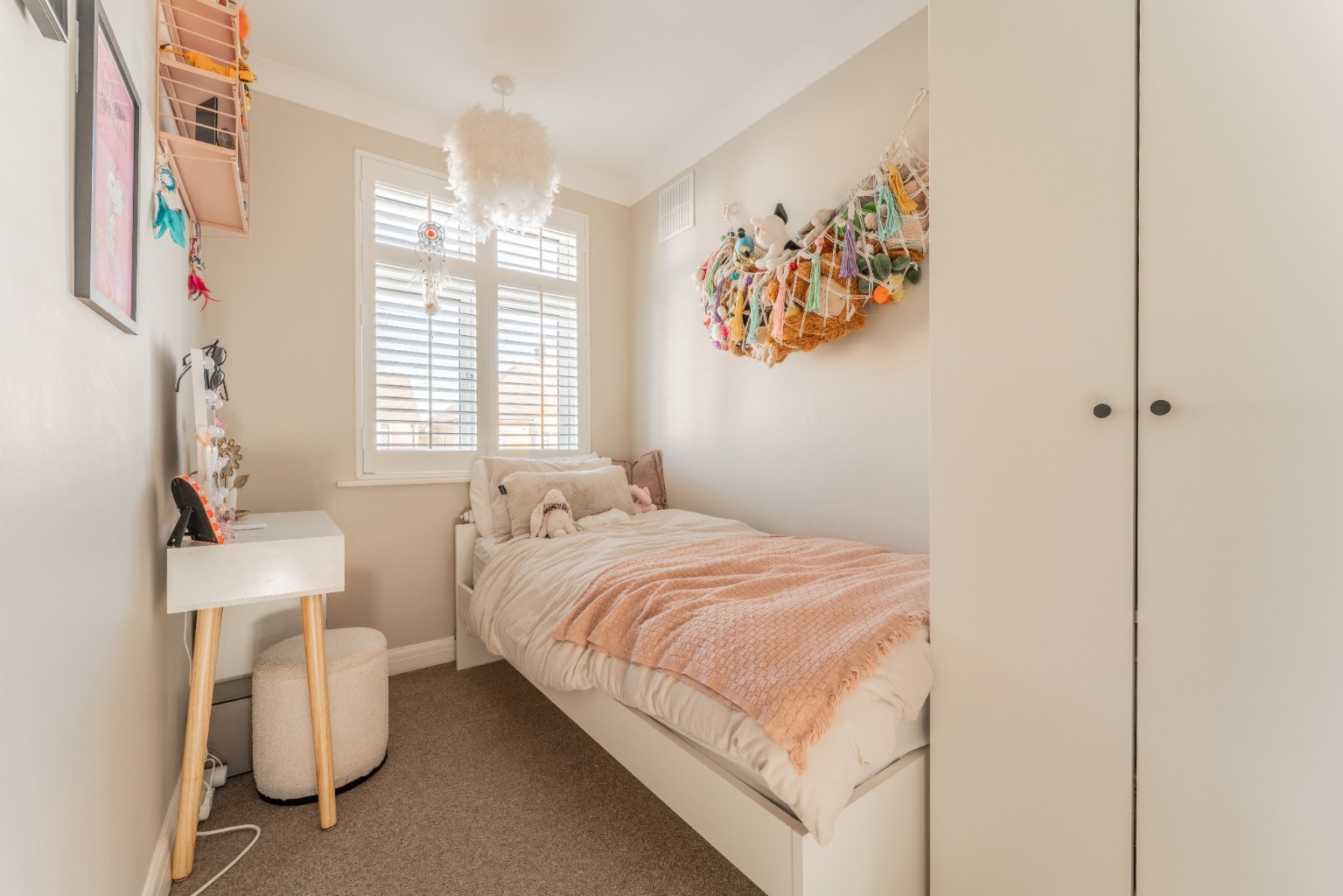 Seaton Road, West Dartford, Kent, DA1