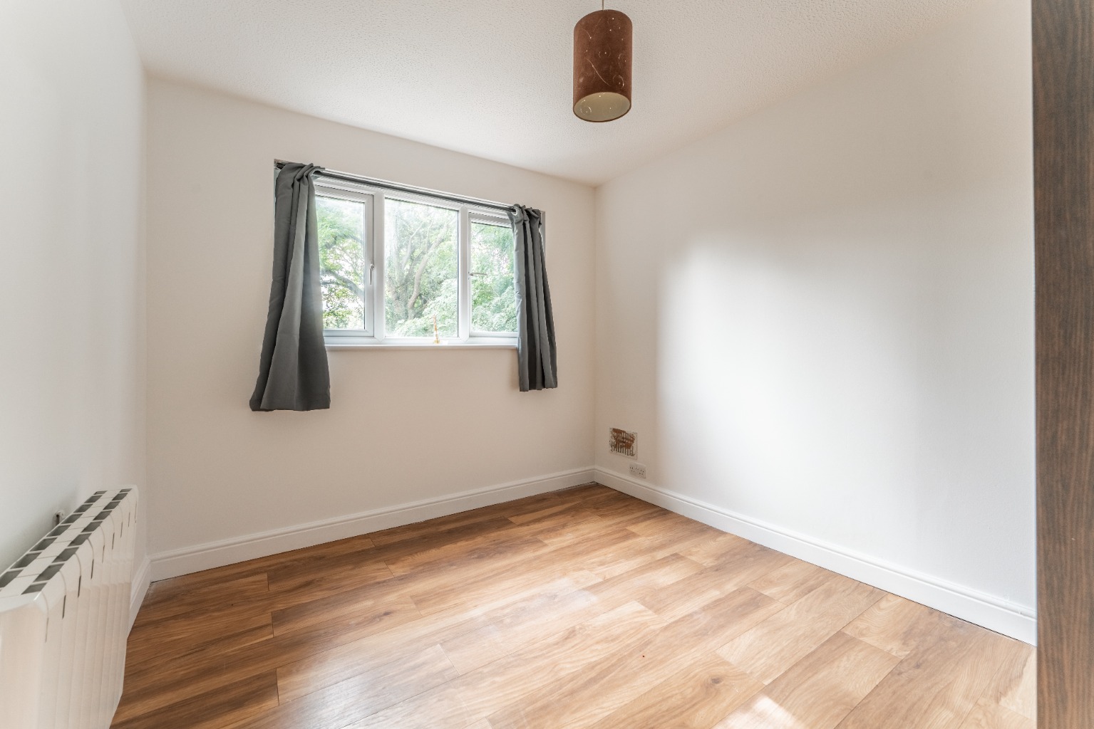 Cricketers Close, Erith, Kent, DA8