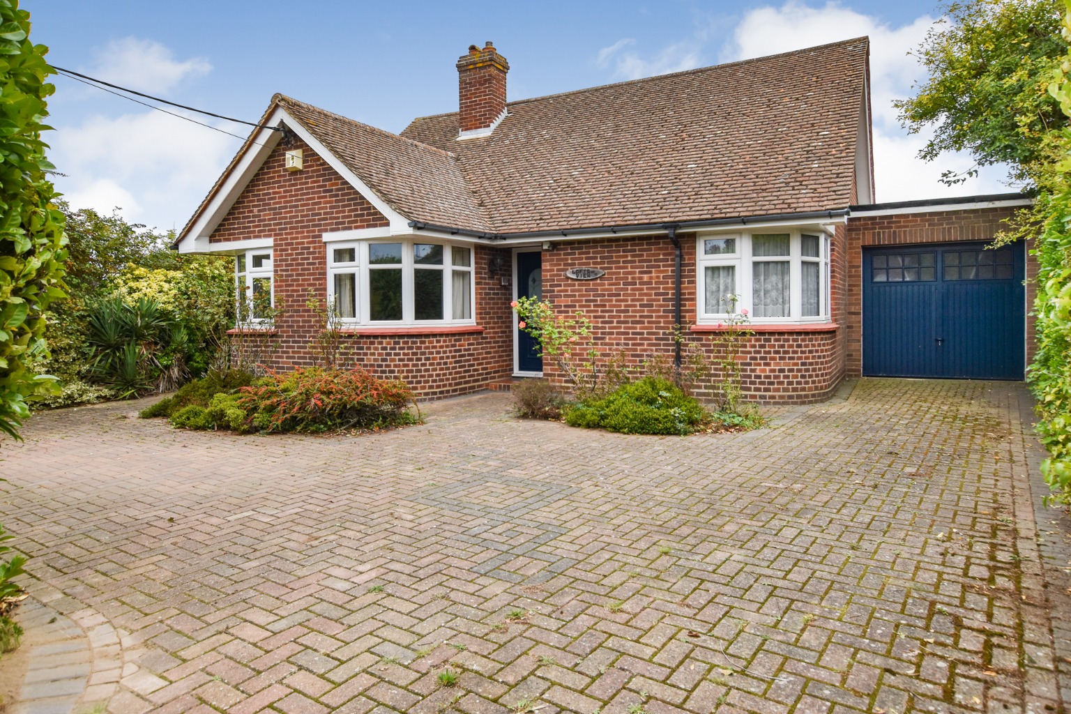 Versatile Three Bedroom Chalet Bungalow with No Onward Chain