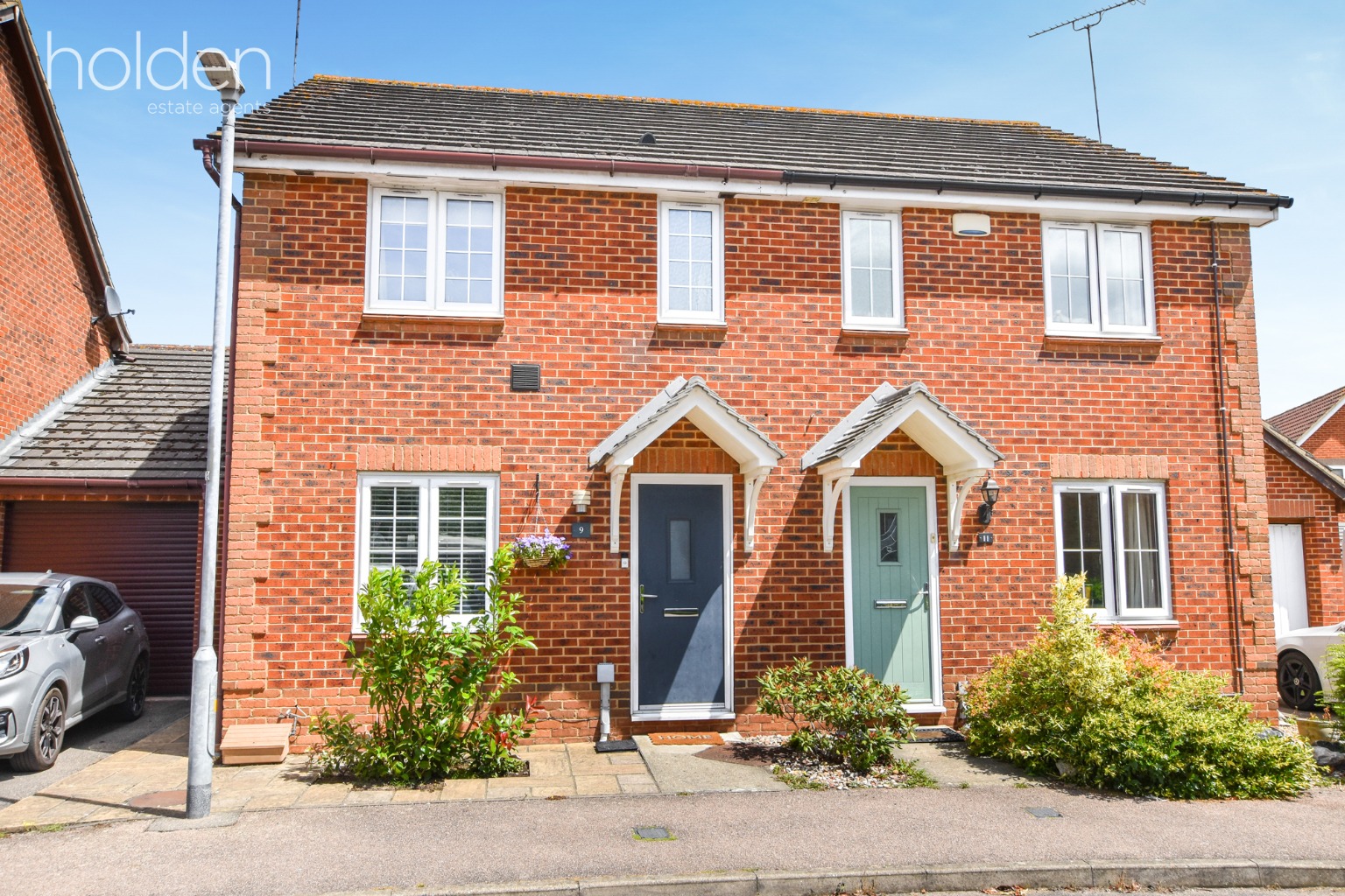 3 Bedroom Semi-Detached Home 3 Bedroom Semi-Detached Home