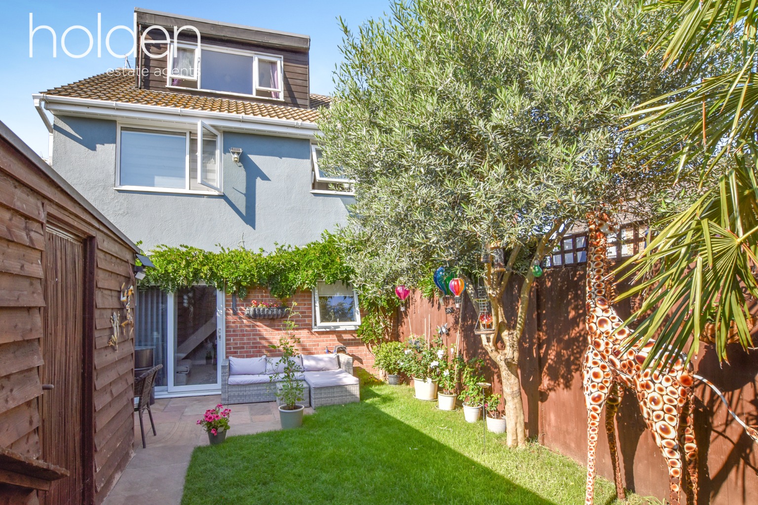 Stylish Heybridge home with two double bedrooms, private garden, garage, parking and no chain.