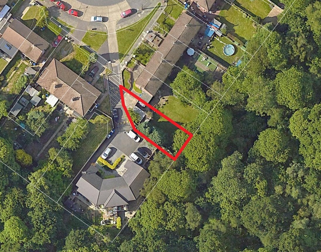 Land at Ladbrooke Crescent, Sidcup, Kent, DA14 4RU Land at Ladbrooke Crescent, Sidcup, Kent, DA14 4RU