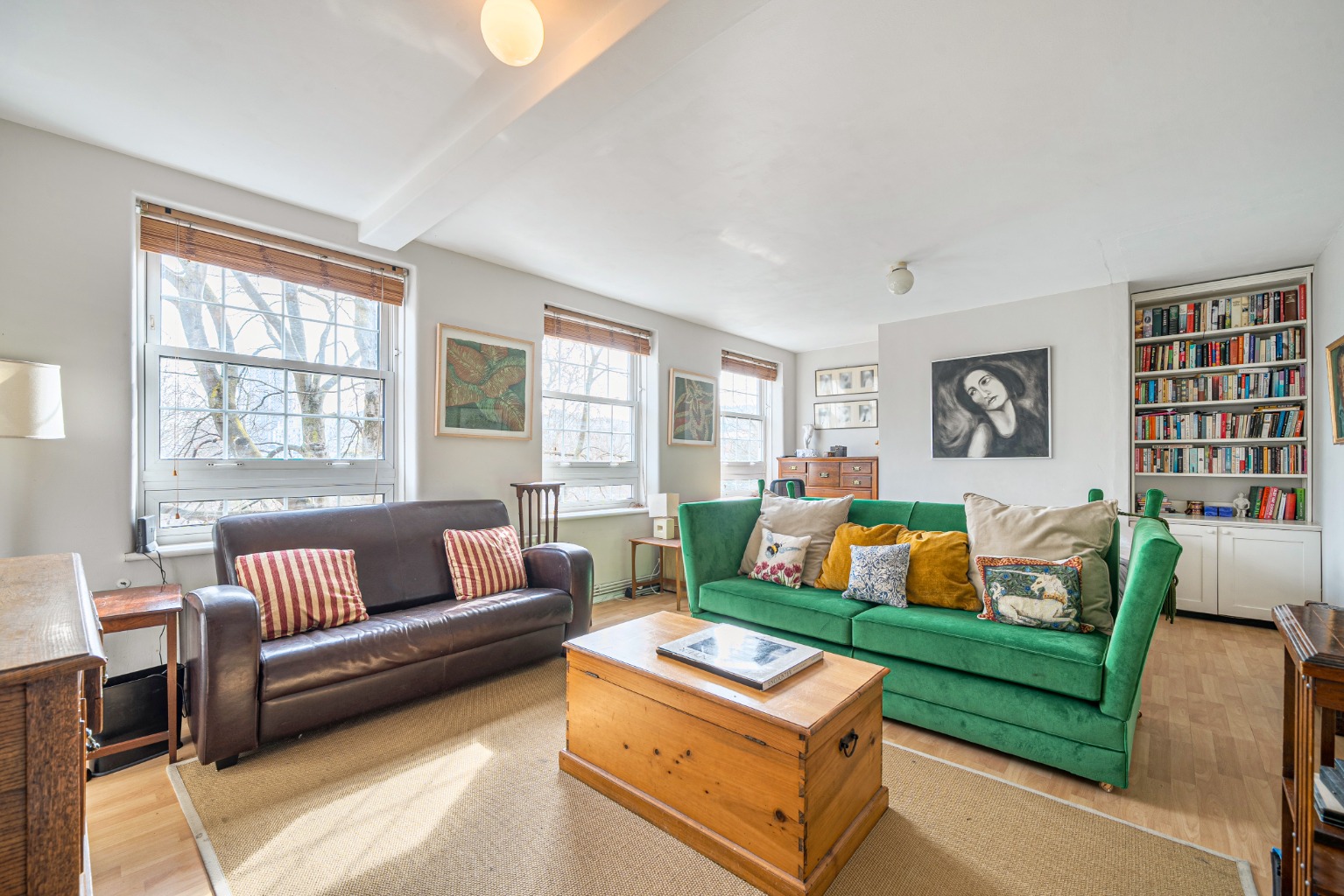 Spacious Two-Bedroom Apartment in Gilbert House.