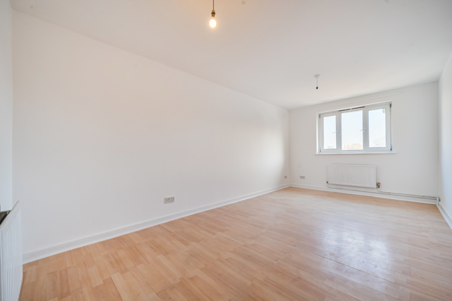 Chain Free Two-Bedroom Apartment In A Quiet And Tranquil Location In Deptford