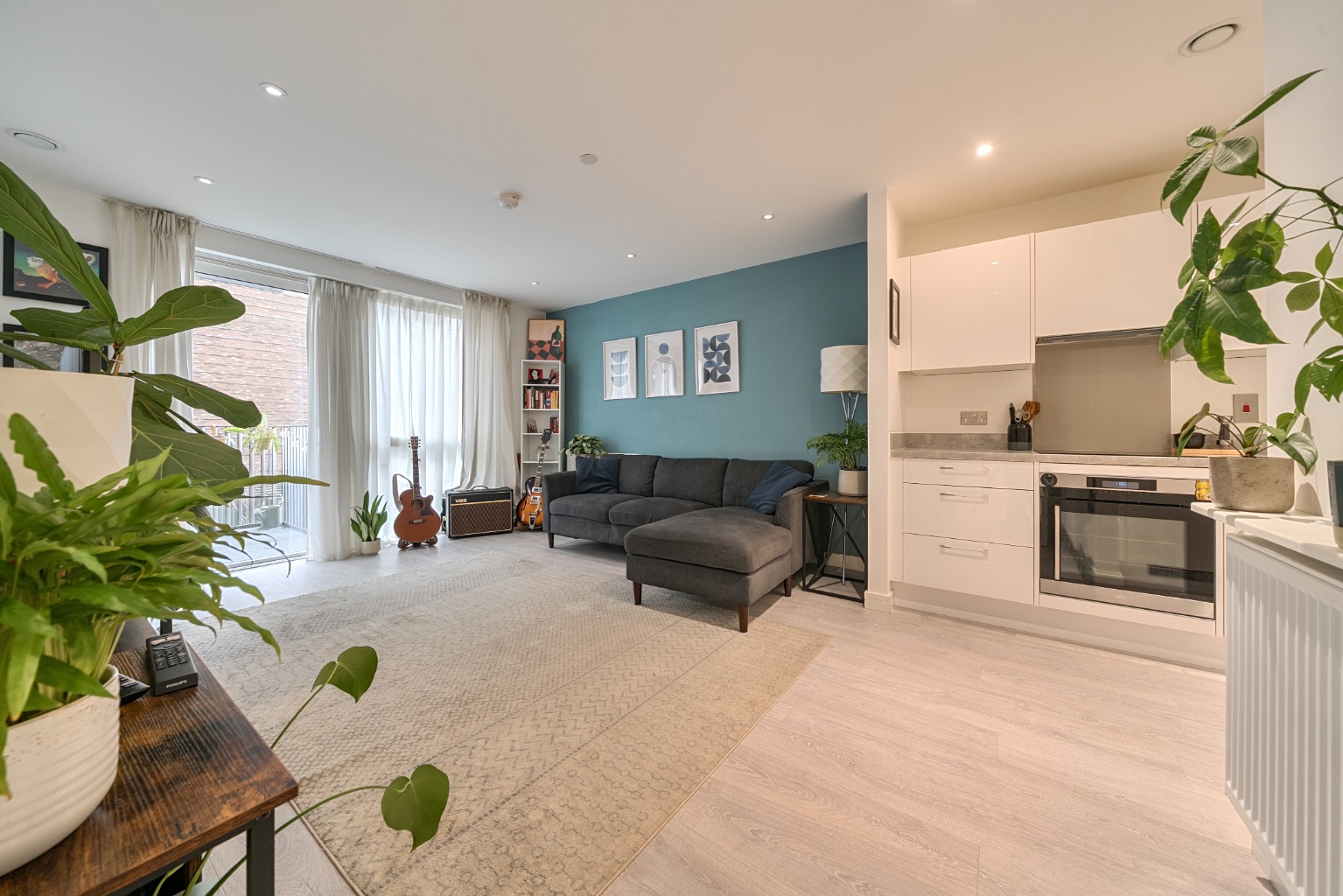 Stylish CHAIN FREE One-Bed Apartment with Balcony, Gym & Concierge in Bexleyheath