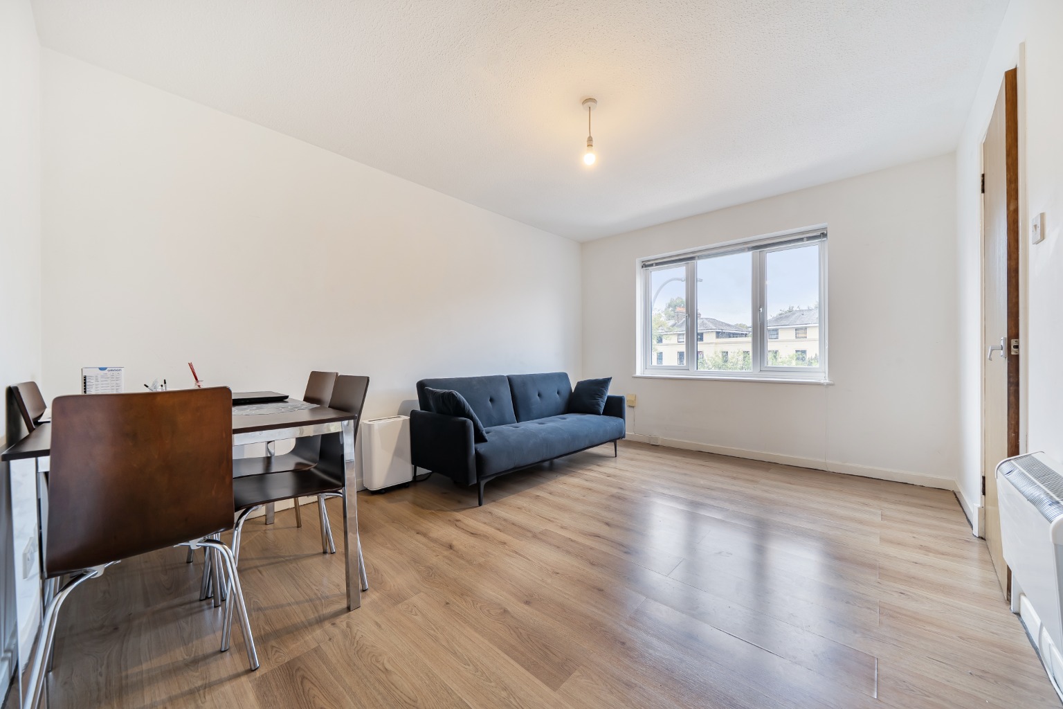 One-Bedroom Apartment with Private Balcony
