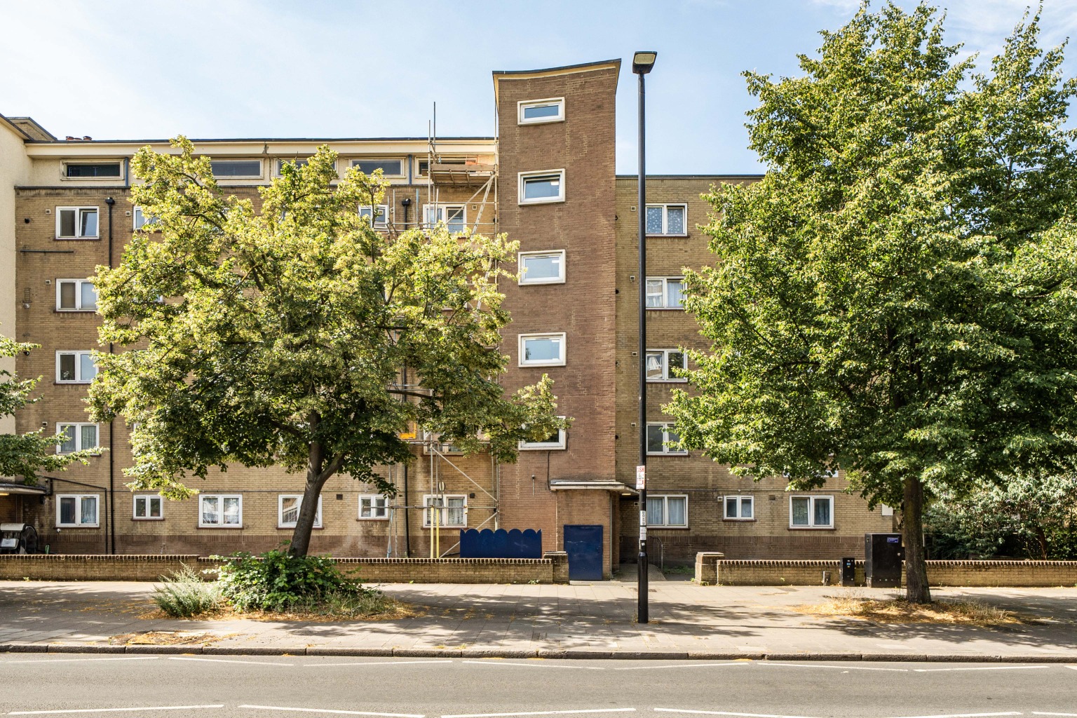 Charming Three-Bedroom Apartment with Balcony, Close to Transport