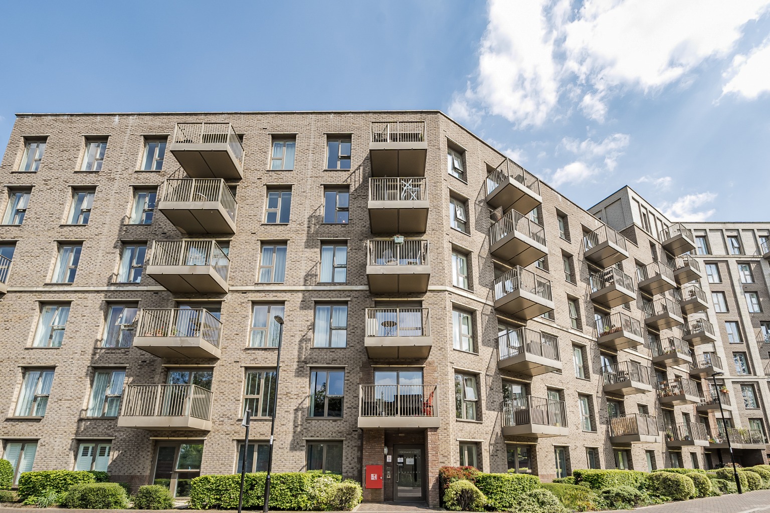 Modern One Bedroom Apartment with West Facing Balcony, Catford Modern One Bedroom Apartment with West Facing Balcony, Catford