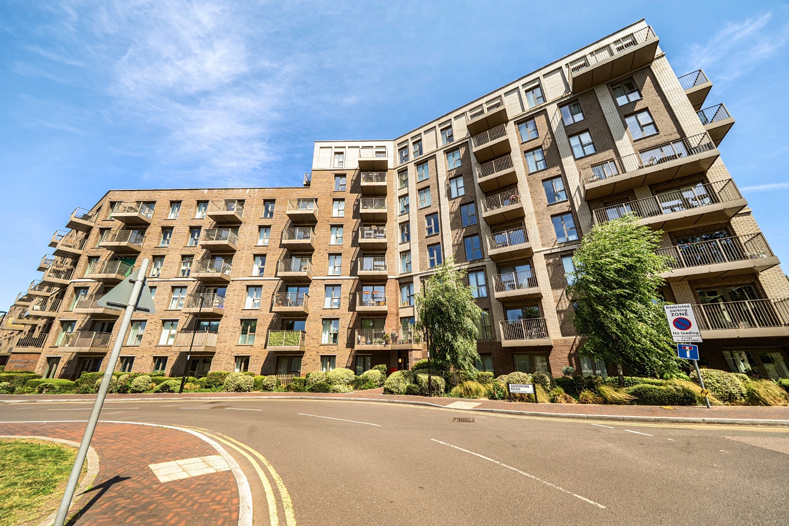 Modern One Bedroom Apartment with West Facing Balcony, Catford Modern One Bedroom Apartment with West Facing Balcony, Catford