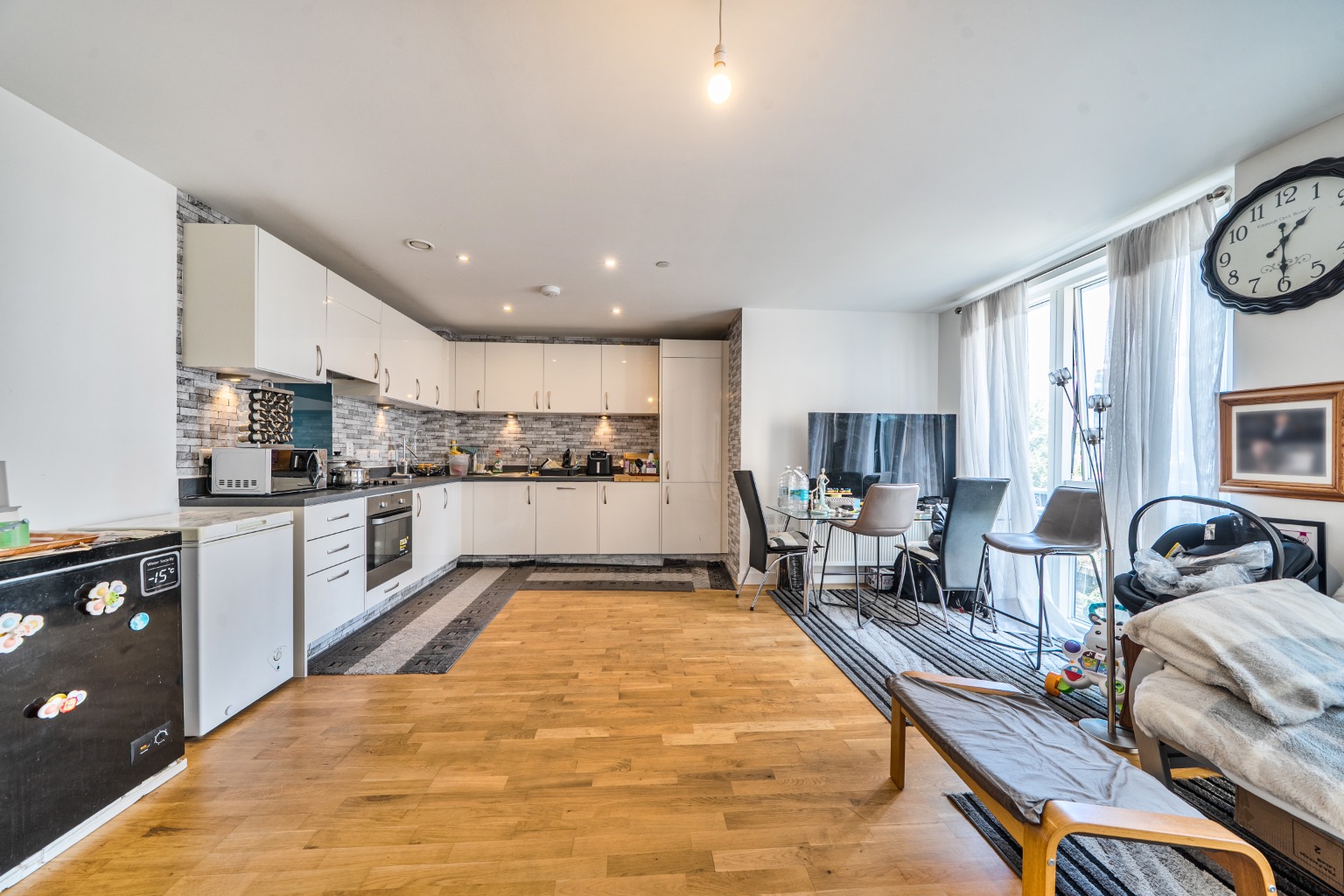 Stylish One-Bedroom Apartment with Winter Garden in South East London