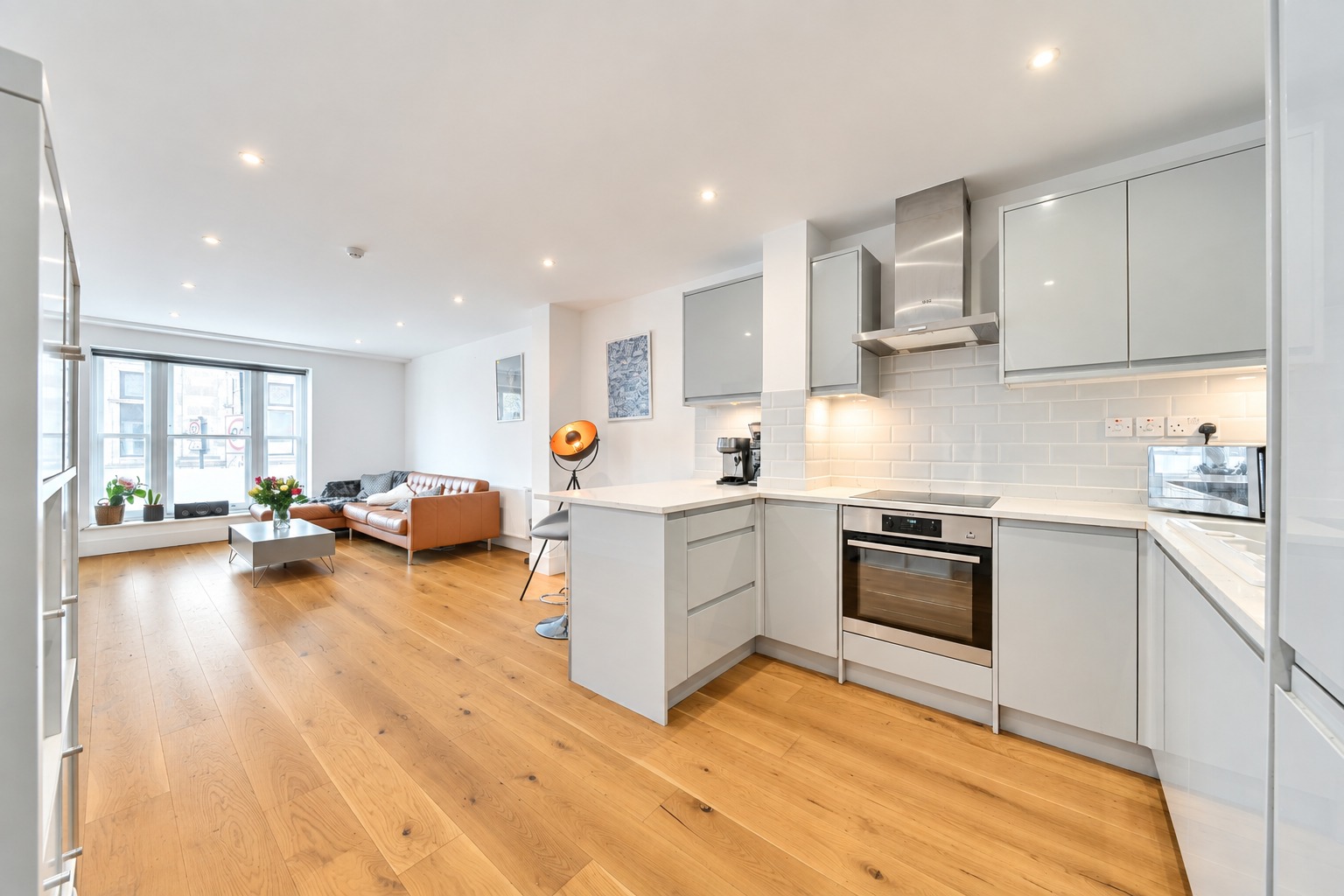 Large One-Bedroom Apartment with Private Patio
