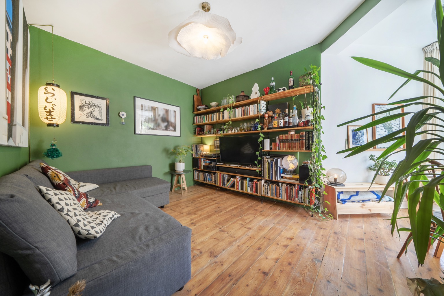 Charming First Floor Apartment