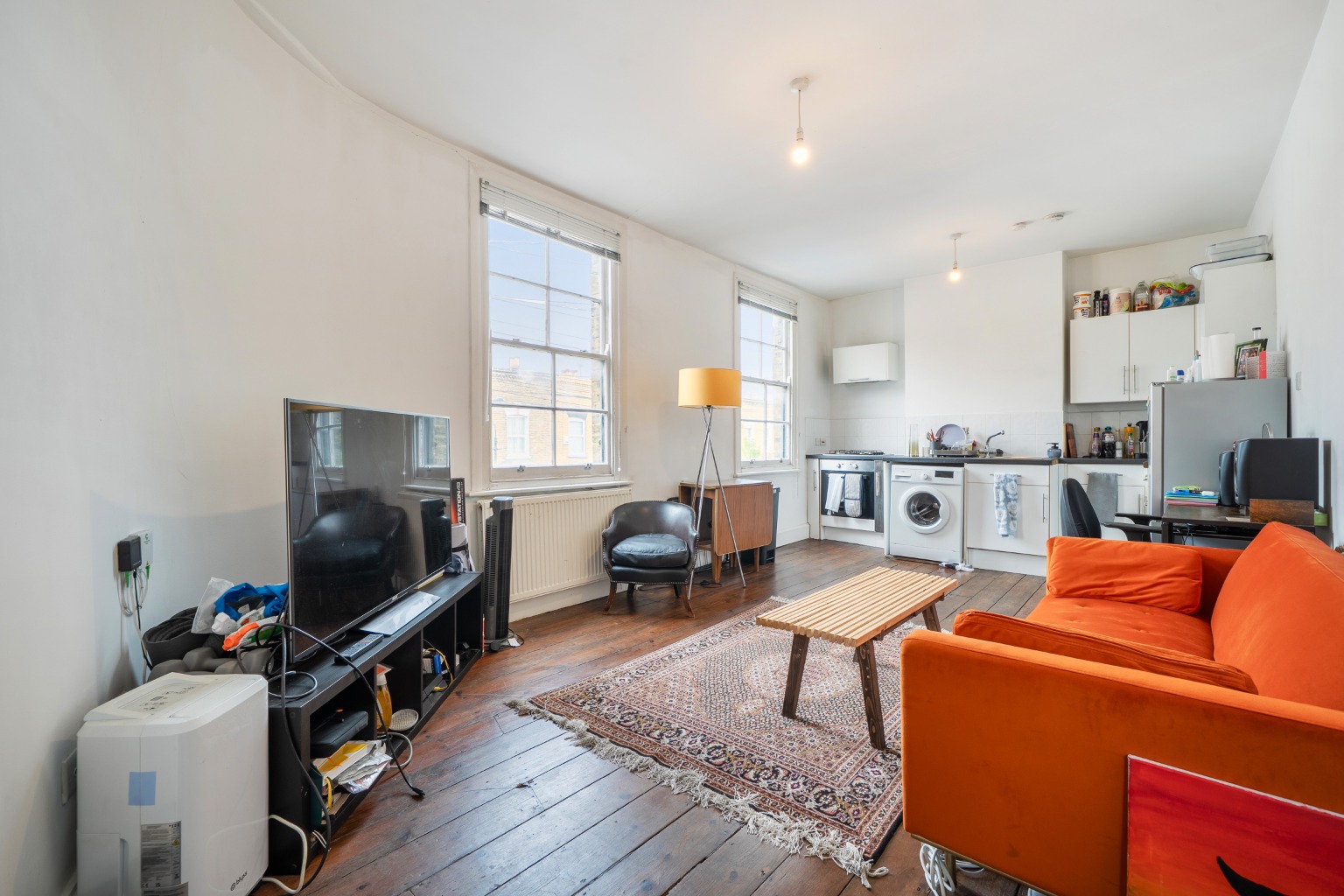 Charming First Floor Period Apartment in Ventnor Road, SE15