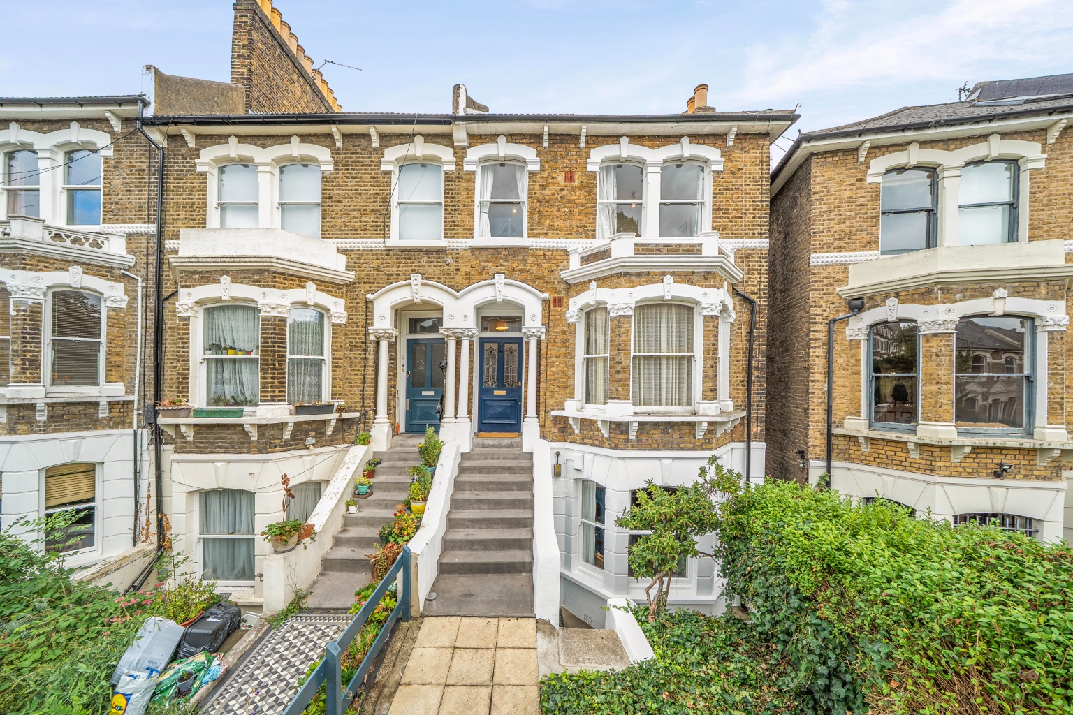 Charming Brockley Top Floor Period Conversion with Private Section Of A South-Facing Garden