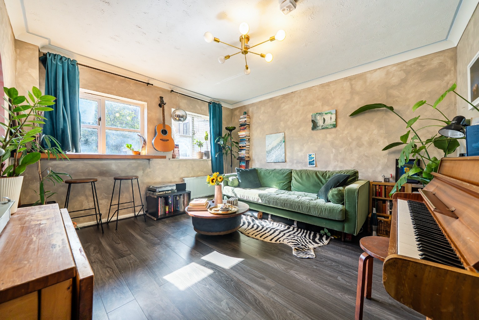 Charming Ground Floor One-Bedroom Apartment Near Brockley Station