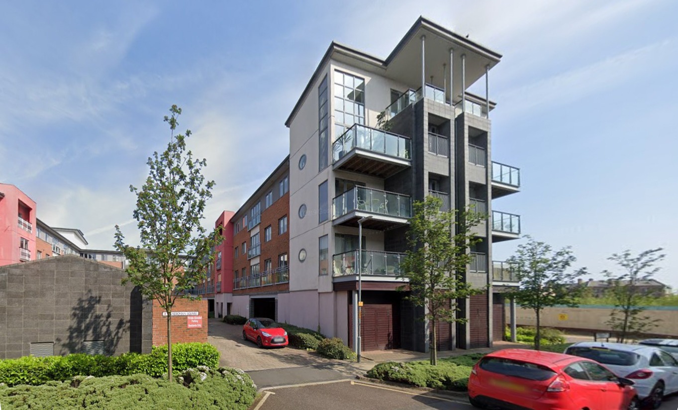 Spacious 2-Bedroom Apartment with Ensuite and Allocated Parking in Gateshead